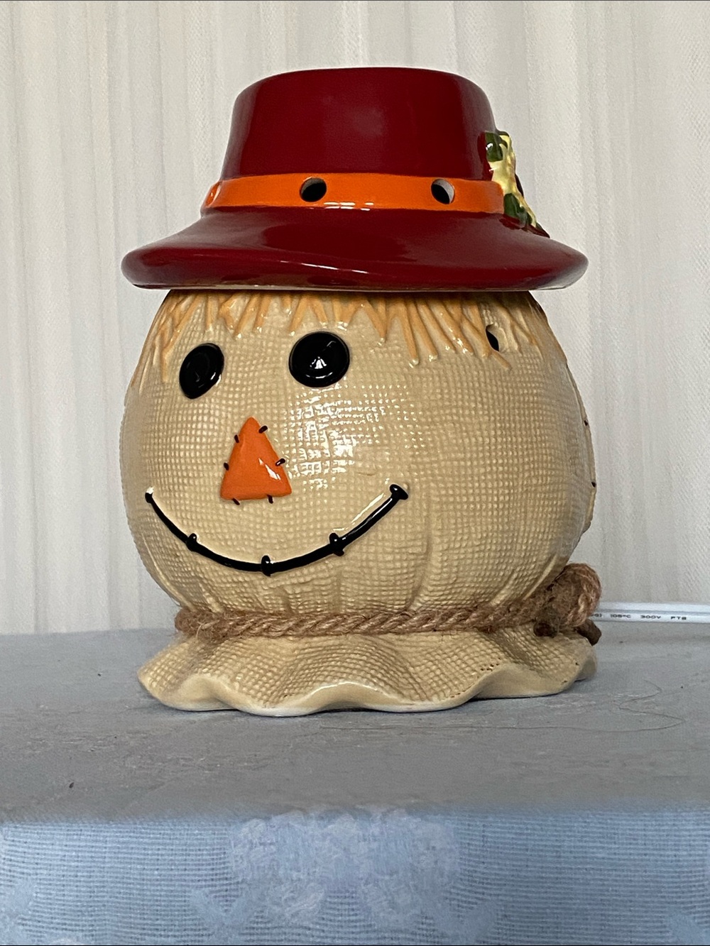Scentsy Ceramic Scarecrow Jar - Red and Orange Hat